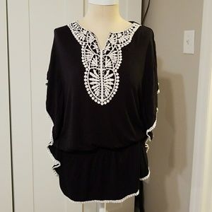 Fun black and white Style and Co top!